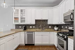 4700 N Kenmore Ave, Chicago, IL 60640 - Photo 6