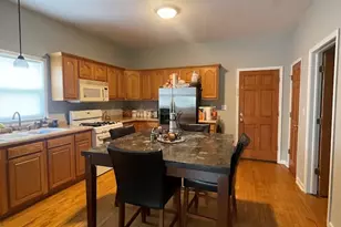 4851 W 28th St, Cicero, IL 60804 - Photo 6
