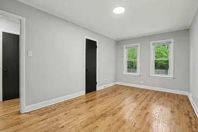 326 W 107th Place, Chicago, IL 60628 - Photo 4