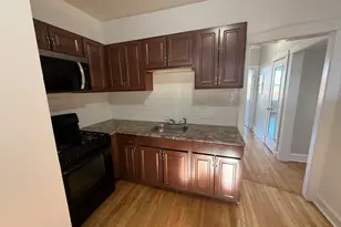2206 S 57th Ave, Cicero, IL 60804 - Photo 8
