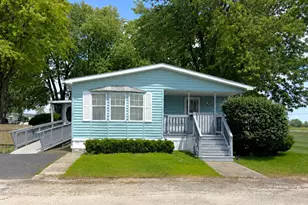 1 Apple Ln, Bourbonnais, IL 60914 - Photo 4
