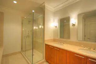 2550 N Lakeview Ave, Chicago, IL 60614 - Photo 8