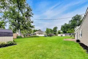 1430 Sequoia Ln, Darien, IL 60561 - Photo 40