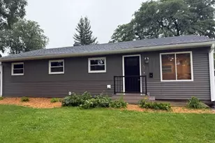75 Cambridge Ln, Glendale Heights, IL 60139 - Photo 1