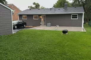 75 Cambridge Ln, Glendale Heights, IL 60139 - Photo 4