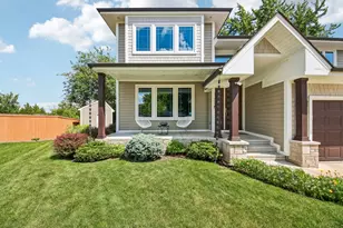 1209 Diane Ln, Elk Grove Village, IL 60007 - Photo 2