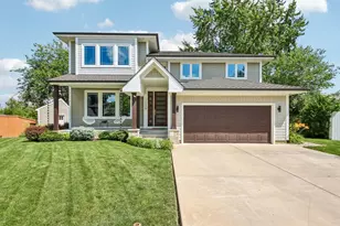 1209 Diane Ln, Elk Grove Village, IL 60007 - Photo 1