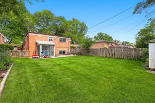613 Leamington Ave, Wilmette, IL 60091 - Photo 24