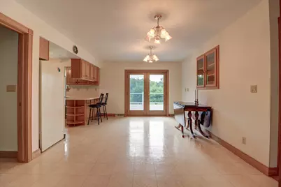 2205 Meadows Drive, Sterling, IL 61081 - Photo 10