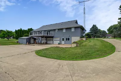 2205 Meadows Drive, Sterling, IL 61081 - Photo 34