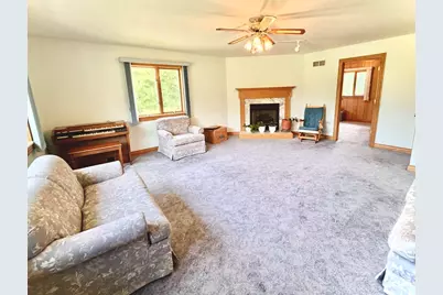 2205 Meadows Drive, Sterling, IL 61081 - Photo 12