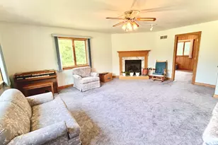 2205 Meadows Dr, Sterling, IL 61081 - Photo 12