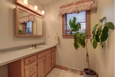 2205 Meadows Drive, Sterling, IL 61081 - Photo 20