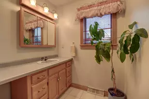 2205 Meadows Dr, Sterling, IL 61081 - Photo 20