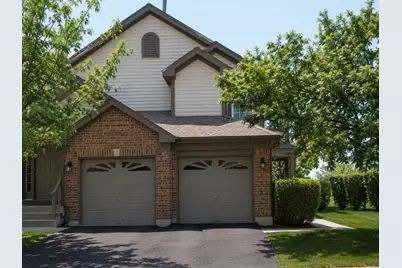 199 Old Oak Court W, Buffalo Grove, IL 60089 - Photo 1