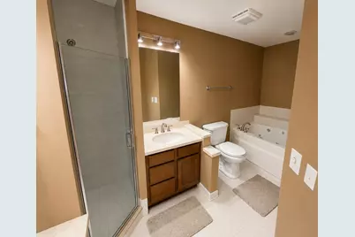199 Old Oak Court W, Buffalo Grove, IL 60089 - Photo 6