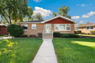 913 E 162nd Pl, South Holland, IL 60473 - Photo 1
