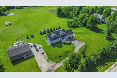 10505 Coyne Station Road, Huntley, IL 60142 - Photo 8