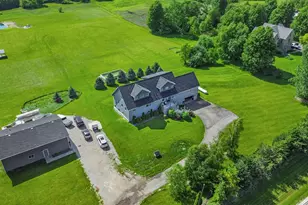 10505 Coyne Station Rd, Huntley, IL 60142 - Photo 8