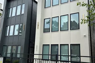 6042 S Eberhart Ave, Chicago, IL 60637 - Photo 1