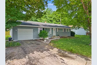 120 W Eisenhower Street, Waterman, IL 60556 - Photo 2