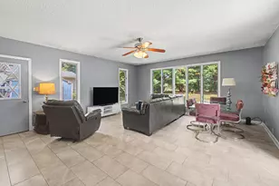 120 W Eisenhower St, Waterman, IL 60556 - Photo 12