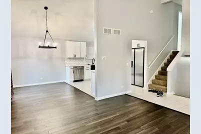 2S151 Avondale Lane, Lombard, IL 60148 - Photo 2