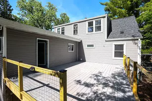 305 Glenice Pkwy, Fox River Grove, IL 60021 - Photo 2