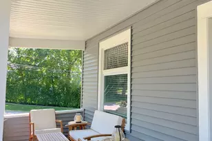 571 Anthony St, Glen Ellyn, IL 60137 - Photo 2