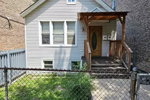 2840 W 23rd Pl, Chicago, IL 60623 - Photo 2