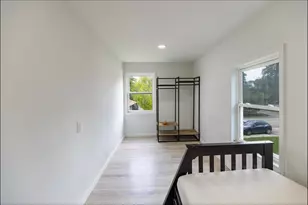 1904 Ezra Ave, Zion, IL 60099 - Photo 6