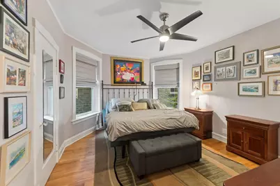 2215 W Arthur Avenue, Chicago, IL 60645 - Photo 10