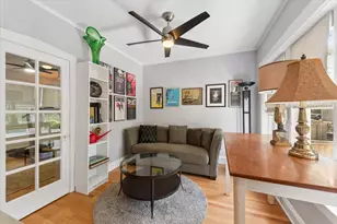 2215 W Arthur Ave, Chicago, IL 60645 - Photo 14