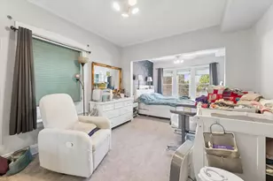 2215 W Arthur Ave, Chicago, IL 60645 - Photo 26