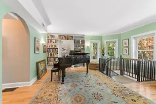 2215 W Arthur Ave, Chicago, IL 60645 - Photo 4