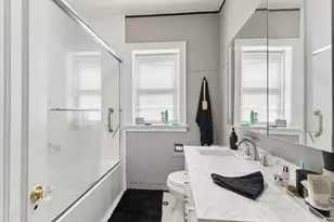 2215 W Arthur Ave, Chicago, IL 60645 - Photo 44