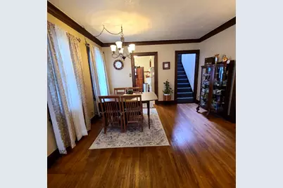 621 Lincoln Avenue, Elgin, IL 60120 - Photo 4