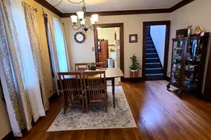 621 Lincoln Ave, Elgin, IL 60120 - Photo 4