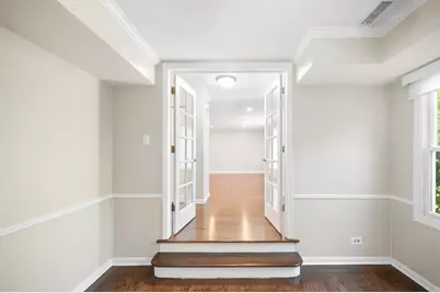 310 Chesterfield Lane, Vernon Hills, IL 60061 - Photo 18