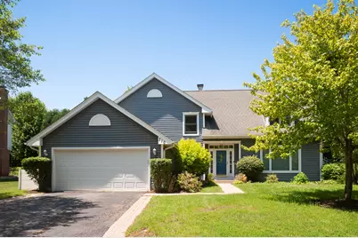 310 Chesterfield Lane, Vernon Hills, IL 60061 - Photo 1