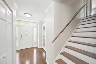 310 Chesterfield Ln, Vernon Hills, IL 60061 - Photo 20