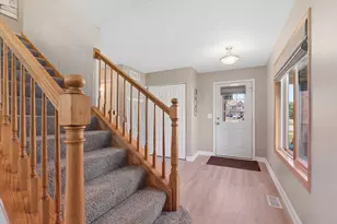 8233 W Chestnut Ct, Frankfort, IL 60423 - Photo 4