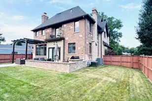 441 South St, Elmhurst, IL 60126 - Photo 2