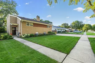450 N Addison Rd, Villa Park, IL 60181 - Photo 2