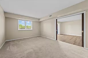 13000 W Heiden Circle, Lake Bluff, IL 60044 - Photo 12