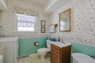 325 S Lodge Ln, Lombard, IL 60148 - Photo 10