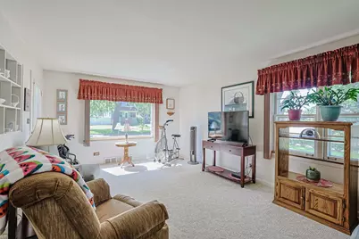 325 S Lodge Lane, Lombard, IL 60148 - Photo 20