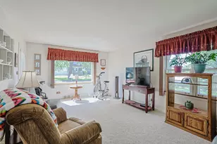 325 S Lodge Ln, Lombard, IL 60148 - Photo 20
