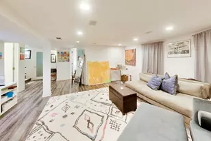 2012 W Estes Ave, Chicago, IL 60645 - Photo 30