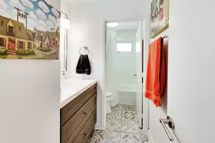 2012 W Estes Ave, Chicago, IL 60645 - Photo 24